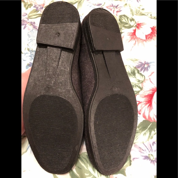 Ladies Slip On Shoes Size 10 Gray 💐🌺 - Picture 5 of 8